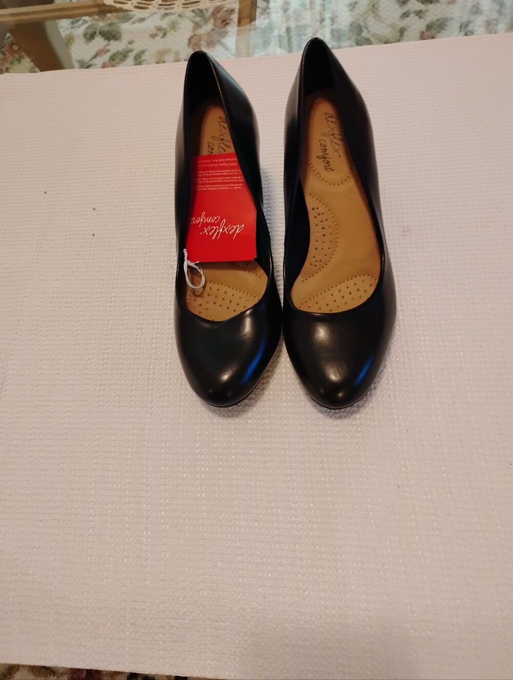 dexflex comfort Black Classic Round-Toe Pumps Perfect For The Office